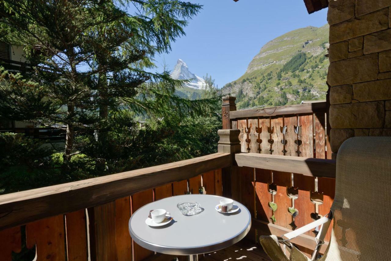 Апартаменты Chalet Kisseye With Heated Pool And Matterhorn Views Церматт Экстерьер фото
